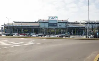 Крылья мира: Киев предлагает Москве "аэропортное" перемирие для снижения напряженности