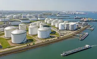 Мировые цены на нефть резко упали: Brent опустилась ниже 103 долларов на фоне ожиданий мирного соглашения между США и Ираном.