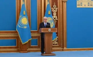 Воин как стена: Токаев о защите народа на празднике Дня защитника Отечества