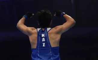 Восемь казахстанских боксёров вышли в финал чемпионата Азии среди юношей после успешных полуфинальных боёв, завершившихся 10 мая. Это значительное достижение для казахстанского бокса, подчеркивающее высокий уровень подготовки спортсменов.