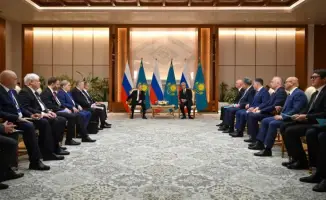 Токаев и Путин: мир как основа для развития на переговорах в Астане