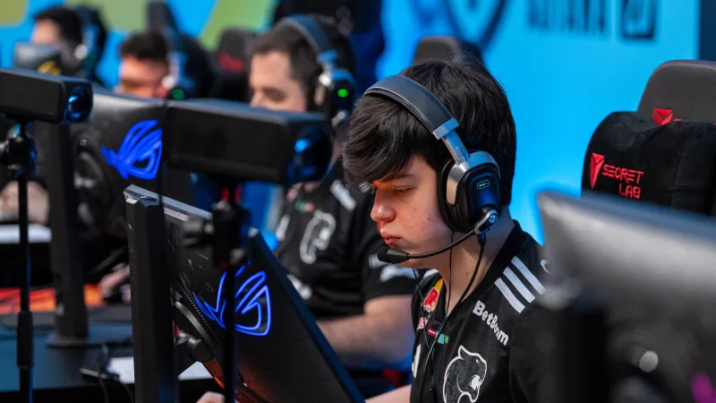 Первый игровой день PGL Astana 2026: захватывающие матчи и напряжённая борьба на кибертурнире по Counter-Strike 2 Павлодаре