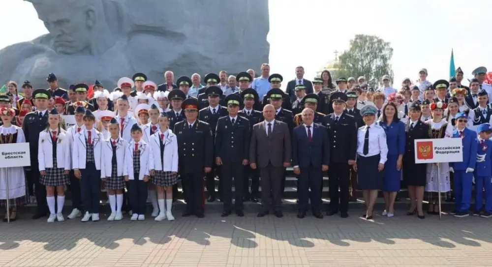 Казахстанские юные инспекторы движения завоевали золото на международном слете в Беларуси