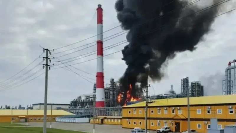 Дроны атакуют НПЗ в Татарстане на фоне топливного кризиса