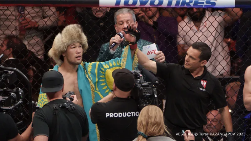 Казахстанцы сомневаются в участии Рахмонова на турнире UFC в Баку