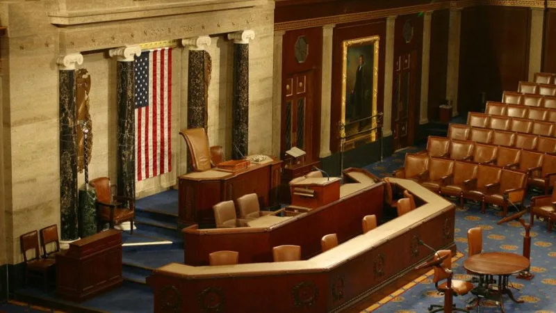 Палата представителей США: санкции и помощь Украине против Трампа?