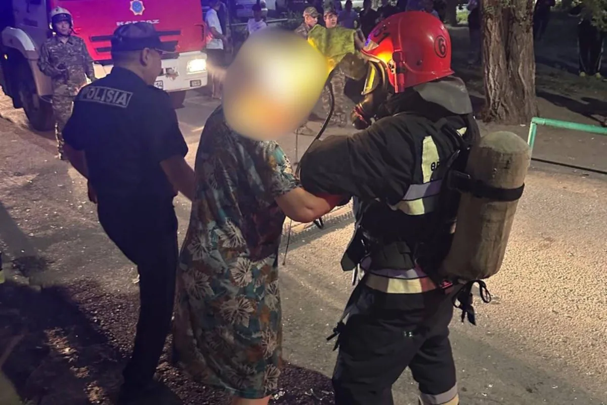 30-летняя жительница Экибастуза погибла в пожаре многоэтажки