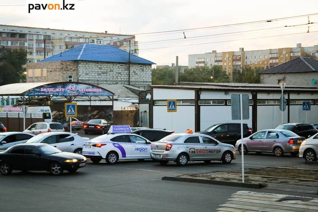 Павлодарца оштрафовали на 45 тыс. тенге за незаконные такси-услуги