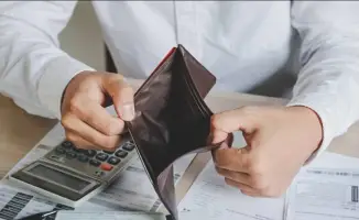 Павлодар: кризисный шторм унес более 3 000 финансовых кораблей