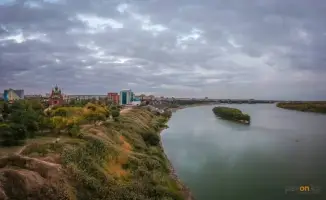 Павлодар: ветер и облака устроят свои выходные танцы