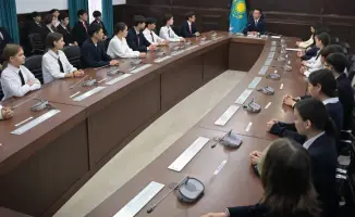100 талантливых школьников Павлодарской области получили награды
