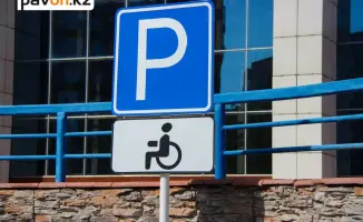 Павлодарец получил штраф за парковку на месте для инвалидов